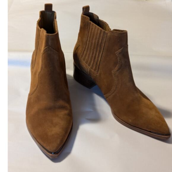 Marc Fisher LTD Light Brown Suede Western Style Pointed Toe Ankle Boot Size 8.5 - Picture 10 of 10